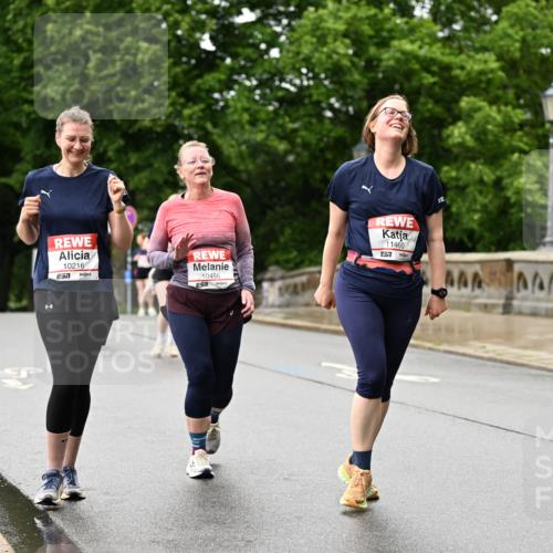 14.06.2026 - REWE Women's Run Dr. Thomas Lammeyer http://msf.ph/oto/9775037 14.06.2026 09:56:41 Laufen 10216, 10456, 517, 11460, 57 meine-sportfotos.de