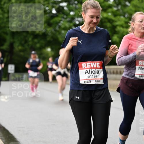 14.06.2026 - REWE Women's Run Dr. Thomas Lammeyer http://msf.ph/oto/9775050 14.06.2026 09:56:43 Laufen 10216, 10456, 7 meine-sportfotos.de