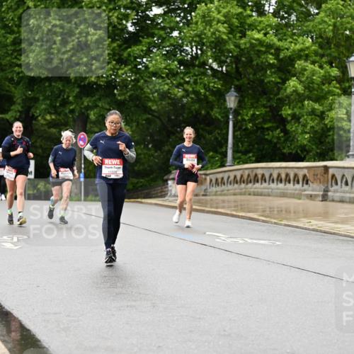 14.06.2026 - REWE Women's Run Dr. Thomas Lammeyer http://msf.ph/oto/9775093 14.06.2026 09:56:51 Laufen 11226, 1100 meine-sportfotos.de