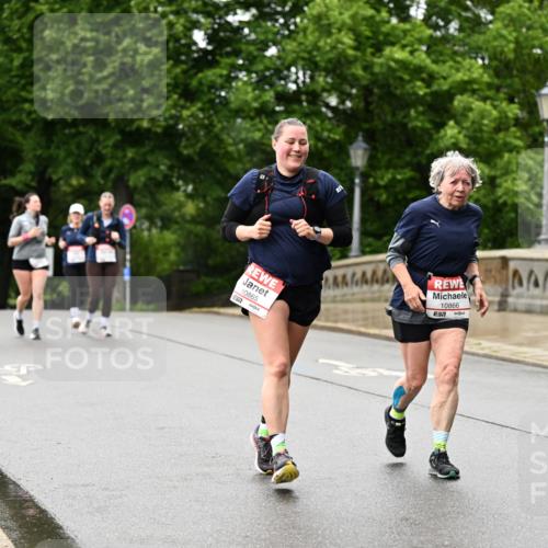 14.06.2026 - REWE Women's Run Dr. Thomas Lammeyer http://msf.ph/oto/9775102 14.06.2026 09:56:56 Laufen 10865, 10866, 7 meine-sportfotos.de