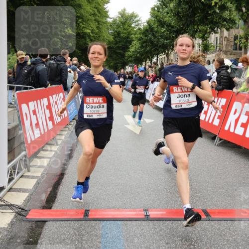 14.06.2026 - REWE Women's Run Strokosch-Dieckow http://msf.ph/oto/9775124 14.06.2026 10:00:15 Ziel 10090, 10302, 10715, 10732, 10776, 10820, 10839, 10840, 11269, 11369, 11385 meine-sportfotos.de