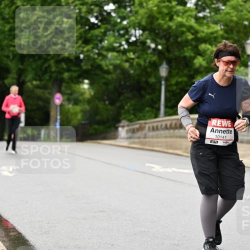 14.06.2026 - REWE Women's Run Dr. Thomas Lammeyer http://msf.ph/oto/9775179 14.06.2026 09:57:16 Laufen 10141, 7 meine-sportfotos.de