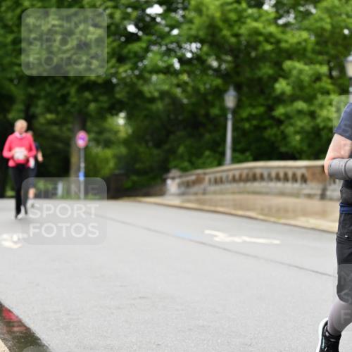14.06.2026 - REWE Women's Run Dr. Thomas Lammeyer http://msf.ph/oto/9775182 14.06.2026 09:57:16 Laufen 10141 meine-sportfotos.de