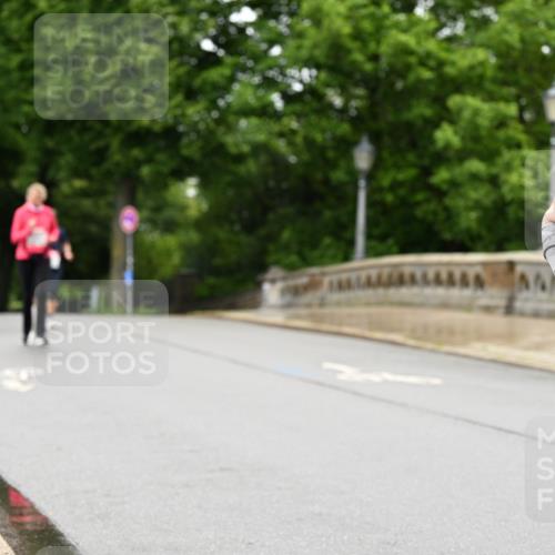 14.06.2026 - REWE Women's Run Dr. Thomas Lammeyer http://msf.ph/oto/9775183 14.06.2026 09:57:16 Laufen 10141 meine-sportfotos.de