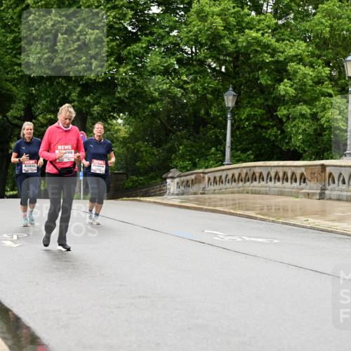 14.06.2026 - REWE Women's Run Dr. Thomas Lammeyer http://msf.ph/oto/9775193 14.06.2026 09:57:20 Laufen 11100 meine-sportfotos.de