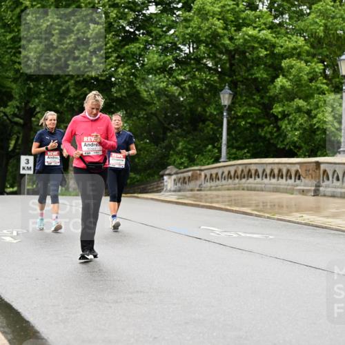 14.06.2026 - REWE Women's Run Dr. Thomas Lammeyer http://msf.ph/oto/9775202 14.06.2026 09:57:21 Laufen 3, 10161 meine-sportfotos.de