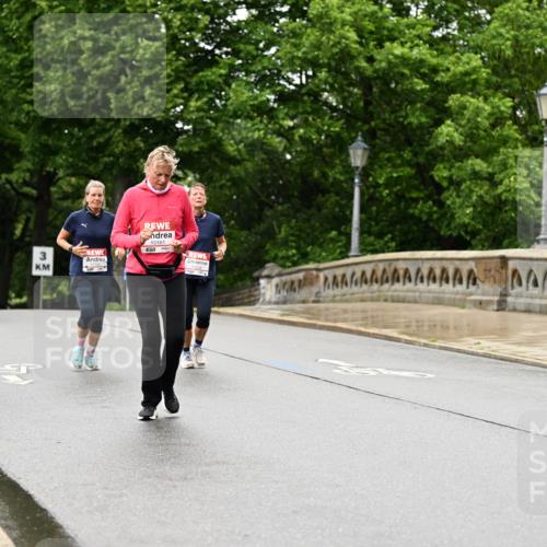 14.06.2026 - REWE Women's Run Dr. Thomas Lammeyer http://msf.ph/oto/9775206 14.06.2026 09:57:21 Laufen 3, 10161 meine-sportfotos.de