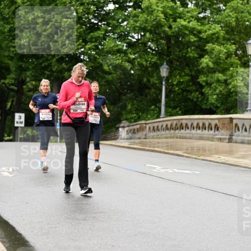 14.06.2026 - REWE Women's Run Dr. Thomas Lammeyer http://msf.ph/oto/9775207 14.06.2026 09:57:21 Laufen 3, 10161 meine-sportfotos.de
