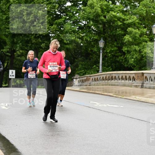 14.06.2026 - REWE Women's Run Dr. Thomas Lammeyer http://msf.ph/oto/9775209 14.06.2026 09:57:21 Laufen 3, 10161 meine-sportfotos.de