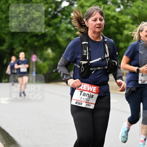 14.06.2026 - REWE Women's Run Dr. Thomas Lammeyer http://msf.ph/oto/9775248 14.06.2026 09:57:26 Laufen 11054, 11100 meine-sportfotos.de