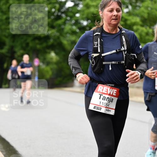 14.06.2026 - REWE Women's Run Dr. Thomas Lammeyer http://msf.ph/oto/9775249 14.06.2026 09:57:26 Laufen 11054, 11700 meine-sportfotos.de