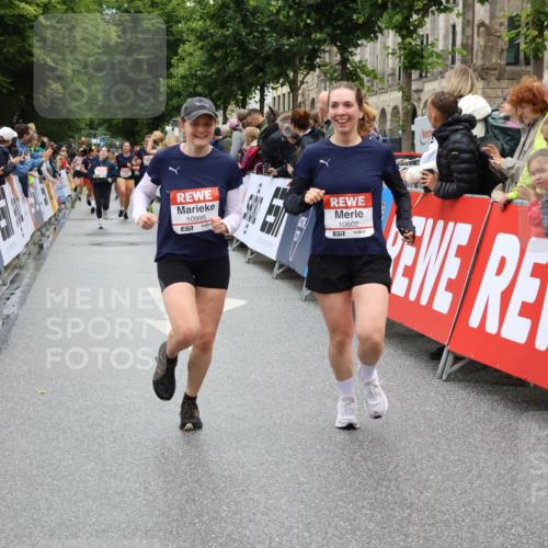 14.06.2026 - REWE Women's Run Strokosch-Dieckow http://msf.ph/oto/9775283 14.06.2026 10:00:20 Ziel 10090, 10602, 10715, 10839, 10840, 10995, 11369 meine-sportfotos.de