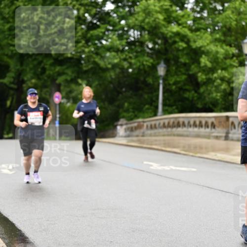 14.06.2026 - REWE Women's Run Dr. Thomas Lammeyer http://msf.ph/oto/9775290 14.06.2026 09:57:31 Laufen 11394, 57 meine-sportfotos.de
