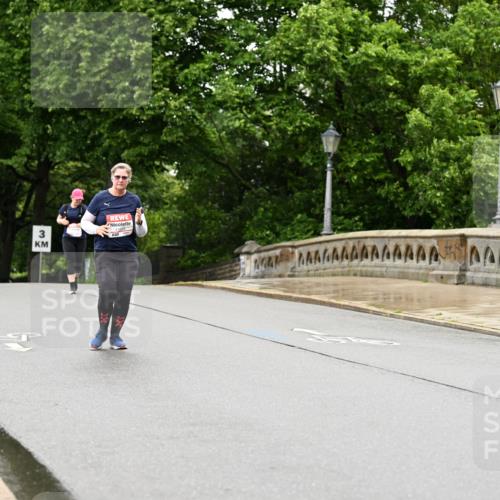 14.06.2026 - REWE Women's Run Dr. Thomas Lammeyer http://msf.ph/oto/9775374 14.06.2026 09:57:59 Laufen 3, 853 meine-sportfotos.de