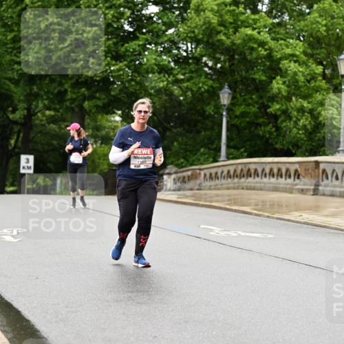 14.06.2026 - REWE Women's Run Dr. Thomas Lammeyer http://msf.ph/oto/9775378 14.06.2026 09:58:01 Laufen 3, 11028 meine-sportfotos.de