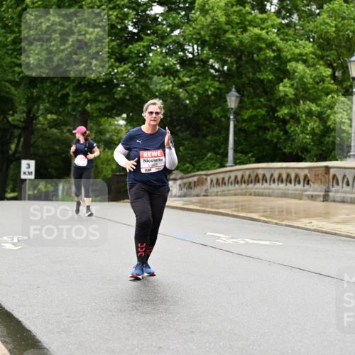 14.06.2026 - REWE Women's Run Dr. Thomas Lammeyer http://msf.ph/oto/9775379 14.06.2026 09:58:01 Laufen 3, 11028 meine-sportfotos.de