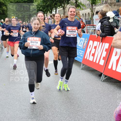 14.06.2026 - REWE Women's Run Strokosch-Dieckow http://msf.ph/oto/9775440 14.06.2026 10:00:26 Ziel 10519, 10566, 10602, 10756, 10789, 10956, 10995, 11042, 11092, 11171, 11342, 11414 meine-sportfotos.de