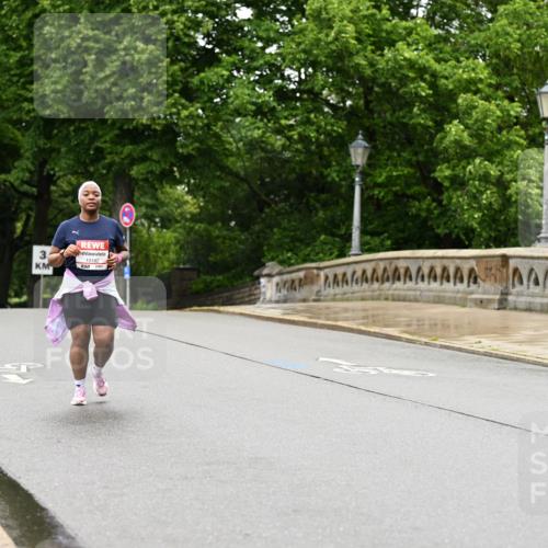 14.06.2026 - REWE Women's Run Dr. Thomas Lammeyer http://msf.ph/oto/9775476 14.06.2026 09:58:14 Laufen 3, 10182 meine-sportfotos.de