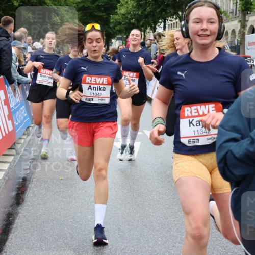 14.06.2026 - REWE Women's Run Strokosch-Dieckow http://msf.ph/oto/9775527 14.06.2026 10:00:28 Ziel 10519, 10566, 10602, 10756, 10789, 10956, 10995, 11042, 11092, 11171, 11342, 11414, 11434 meine-sportfotos.de