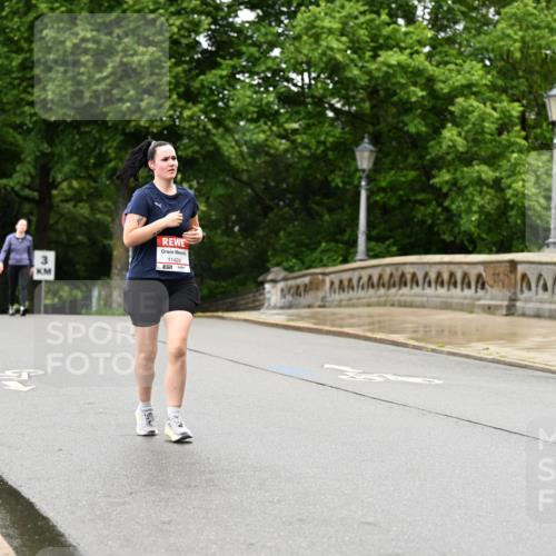 14.06.2026 - REWE Women's Run Dr. Thomas Lammeyer http://msf.ph/oto/9775540 14.06.2026 09:58:24 Laufen 3, 11424 meine-sportfotos.de
