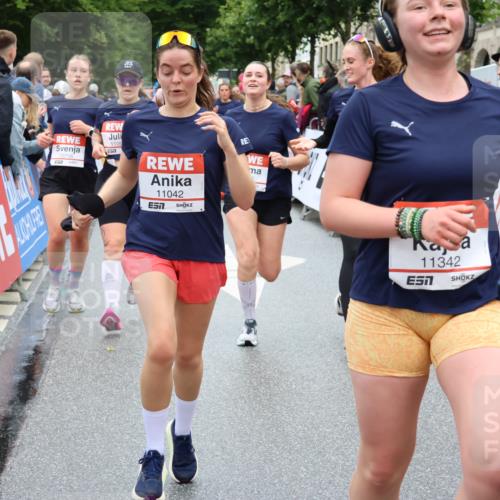 14.06.2026 - REWE Women's Run Strokosch-Dieckow http://msf.ph/oto/9775555 14.06.2026 10:00:28 Ziel 10519, 10566, 10602, 10756, 10789, 10956, 10995, 11042, 11092, 11171, 11342, 11414, 11434 meine-sportfotos.de