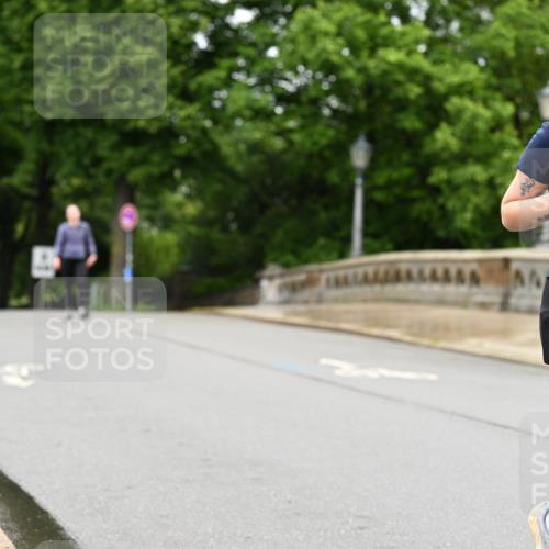 14.06.2026 - REWE Women's Run Dr. Thomas Lammeyer http://msf.ph/oto/9775560 14.06.2026 09:58:26 Laufen 11424 meine-sportfotos.de