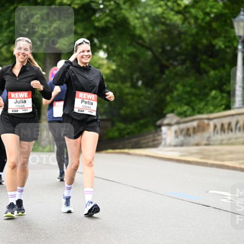 14.06.2026 - REWE Women's Run Dr. Thomas Lammeyer http://msf.ph/oto/9775673 14.06.2026 09:59:14 Laufen 10045, 10044, 7 meine-sportfotos.de