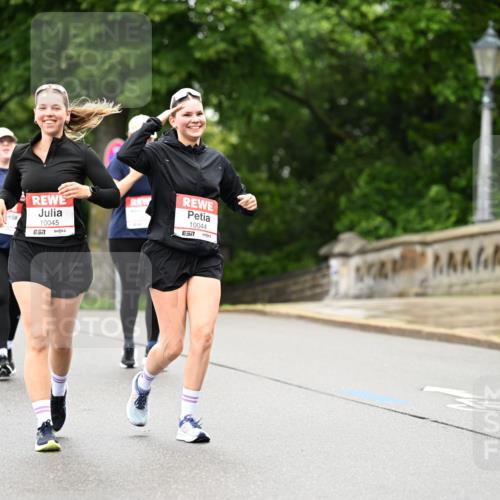 14.06.2026 - REWE Women's Run Dr. Thomas Lammeyer http://msf.ph/oto/9775676 14.06.2026 09:59:14 Laufen 10045, 7, 10044 meine-sportfotos.de