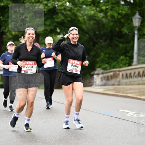 14.06.2026 - REWE Women's Run Dr. Thomas Lammeyer http://msf.ph/oto/9775681 14.06.2026 09:59:15 Laufen 10045, 7, 10044, 7 meine-sportfotos.de
