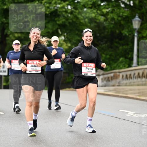 14.06.2026 - REWE Women's Run Dr. Thomas Lammeyer http://msf.ph/oto/9775684 14.06.2026 09:59:15 Laufen 10045, 10044, 57 meine-sportfotos.de
