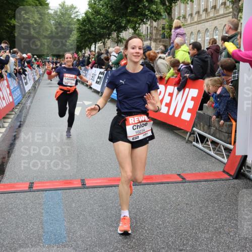 14.06.2026 - REWE Women's Run Strokosch-Dieckow http://msf.ph/oto/9775800 14.06.2026 09:56:39 Ziel 10018, 10098, 10112, 10234, 10265, 10304, 10682, 10736, 10845, 11399, 11428, 11515 meine-sportfotos.de