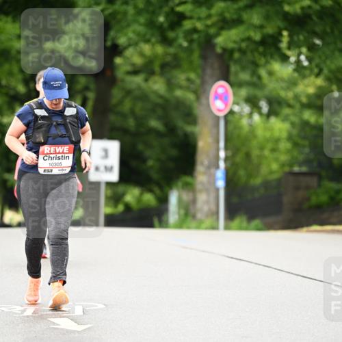 14.06.2026 - REWE Women's Run Dr. Thomas Lammeyer http://msf.ph/oto/9775968 14.06.2026 10:00:01 Laufen 10305, 3 meine-sportfotos.de