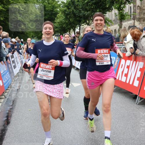 14.06.2026 - REWE Women's Run Strokosch-Dieckow http://msf.ph/oto/9775979 14.06.2026 10:00:51 Ziel 10030, 10042, 10043, 10101, 10198, 10210, 10433, 10709, 10905, 11205, 11229, 11278, 11324, 11422, 11493 meine-sportfotos.de