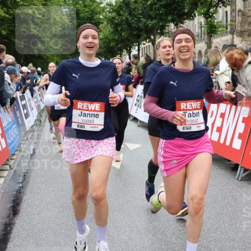 14.06.2026 - REWE Women's Run Strokosch-Dieckow http://msf.ph/oto/9776001 14.06.2026 10:00:51 Ziel 10030, 10042, 10043, 10101, 10198, 10210, 10433, 10709, 10905, 11205, 11229, 11278, 11324, 11422, 11493 meine-sportfotos.de