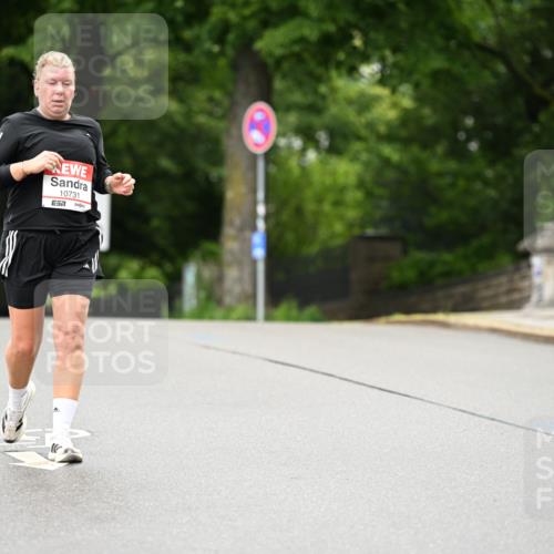 14.06.2026 - REWE Women's Run Dr. Thomas Lammeyer http://msf.ph/oto/9776003 14.06.2026 10:00:21 Laufen 10731, 7 meine-sportfotos.de
