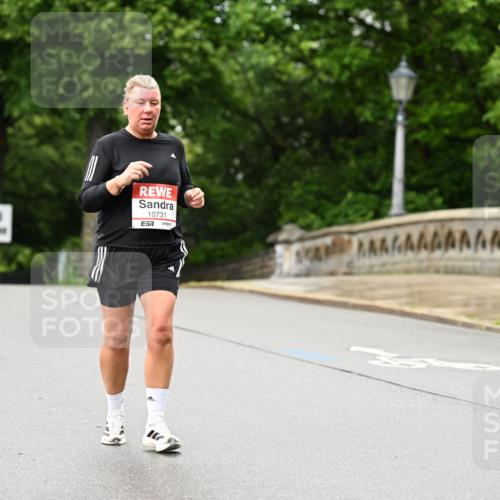 14.06.2026 - REWE Women's Run Dr. Thomas Lammeyer http://msf.ph/oto/9776024 14.06.2026 10:00:23 Laufen 3, 10731, 57 meine-sportfotos.de