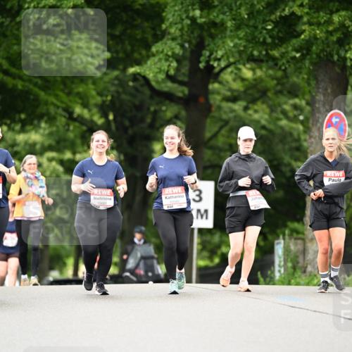 14.06.2026 - REWE Women's Run Dr. Thomas Lammeyer http://msf.ph/oto/9776039 14.06.2026 10:00:43 Laufen 11203, 50, 10681, 57, 3 meine-sportfotos.de