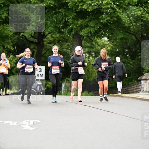 14.06.2026 - REWE Women's Run Dr. Thomas Lammeyer http://msf.ph/oto/9776043 14.06.2026 10:00:45 Laufen 11203, 3, 10560 meine-sportfotos.de