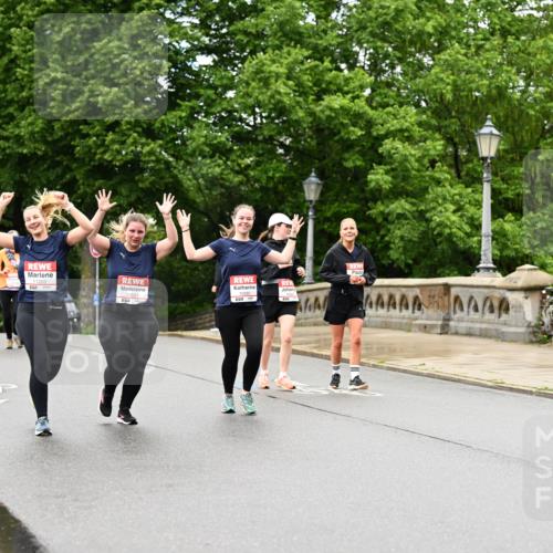 14.06.2026 - REWE Women's Run Dr. Thomas Lammeyer http://msf.ph/oto/9776088 14.06.2026 10:00:50 Laufen 10681, 19, 06, 2026 meine-sportfotos.de