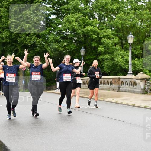 14.06.2026 - REWE Women's Run Dr. Thomas Lammeyer http://msf.ph/oto/9776089 14.06.2026 10:00:50 Laufen 19, 06, 2026 meine-sportfotos.de
