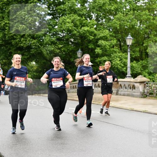 14.06.2026 - REWE Women's Run Dr. Thomas Lammeyer http://msf.ph/oto/9776098 14.06.2026 10:00:51 Laufen 11203, 10681, 10560, 19, 2026 meine-sportfotos.de