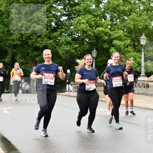 14.06.2026 - REWE Women's Run Dr. Thomas Lammeyer http://msf.ph/oto/9776101 14.06.2026 10:00:51 Laufen 11203, 10681, 10560, 19, 2020 meine-sportfotos.de