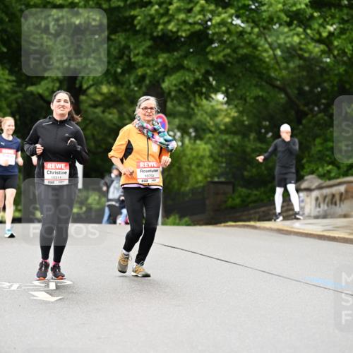 14.06.2026 - REWE Women's Run Dr. Thomas Lammeyer http://msf.ph/oto/9776111 14.06.2026 10:00:53 Laufen 10311, 57, 10759, 51, 52 meine-sportfotos.de