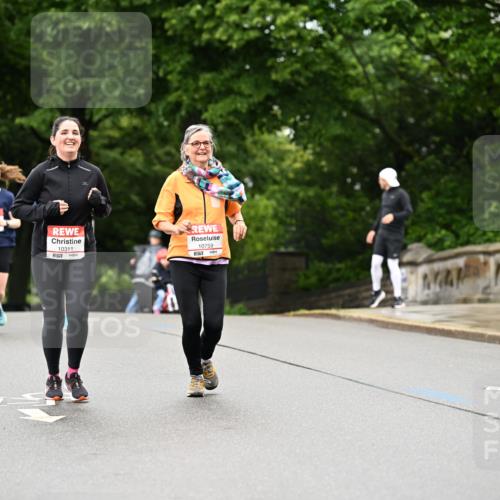 14.06.2026 - REWE Women's Run Dr. Thomas Lammeyer http://msf.ph/oto/9776115 14.06.2026 10:00:54 Laufen 10311, 10759 meine-sportfotos.de