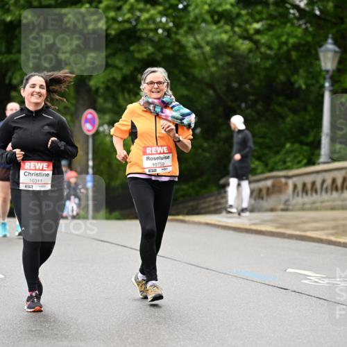 14.06.2026 - REWE Women's Run Dr. Thomas Lammeyer http://msf.ph/oto/9776129 14.06.2026 10:00:55 Laufen 10311, 57, 10759 meine-sportfotos.de