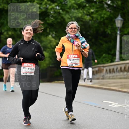14.06.2026 - REWE Women's Run Dr. Thomas Lammeyer http://msf.ph/oto/9776136 14.06.2026 10:00:56 Laufen 10311, 7, 10759, 7 meine-sportfotos.de