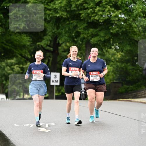 14.06.2026 - REWE Women's Run Dr. Thomas Lammeyer http://msf.ph/oto/9776140 14.06.2026 10:00:58 Laufen 3, 10729, 10649 meine-sportfotos.de