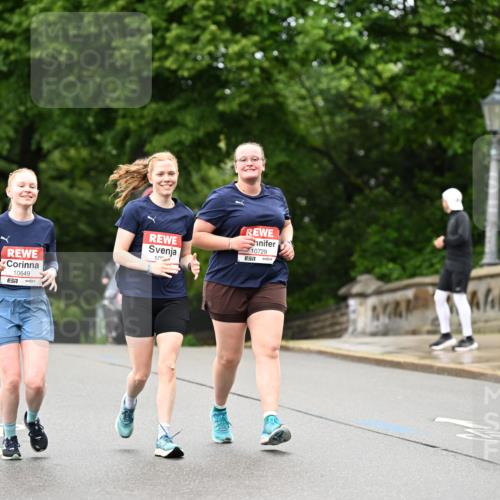 14.06.2026 - REWE Women's Run Dr. Thomas Lammeyer http://msf.ph/oto/9776143 14.06.2026 10:00:59 Laufen 10649, 7, 10, 10729 meine-sportfotos.de