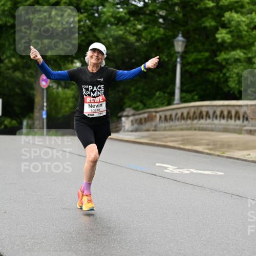 14.06.2026 - REWE Women's Run Dr. Thomas Lammeyer http://msf.ph/oto/9776186 14.06.2026 10:01:12 Laufen 10918 meine-sportfotos.de