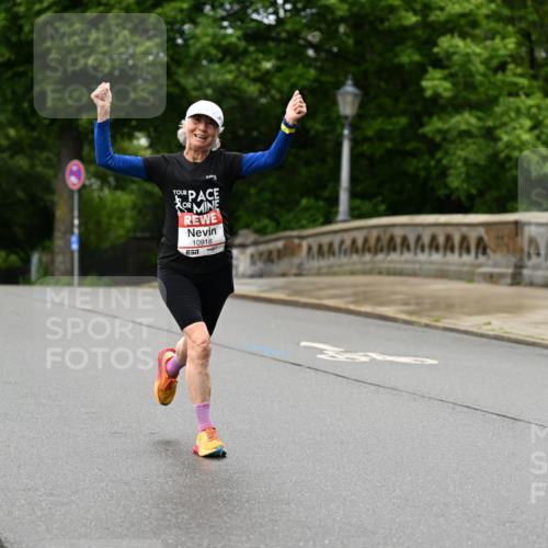 14.06.2026 - REWE Women's Run Dr. Thomas Lammeyer http://msf.ph/oto/9776187 14.06.2026 10:01:12 Laufen 10918 meine-sportfotos.de